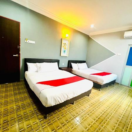 Daily Inn Hotel Mersing Extérieur photo