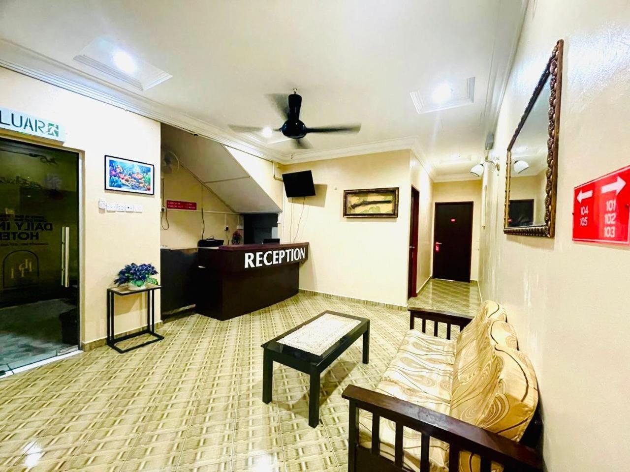 Daily Inn Hotel Mersing Extérieur photo