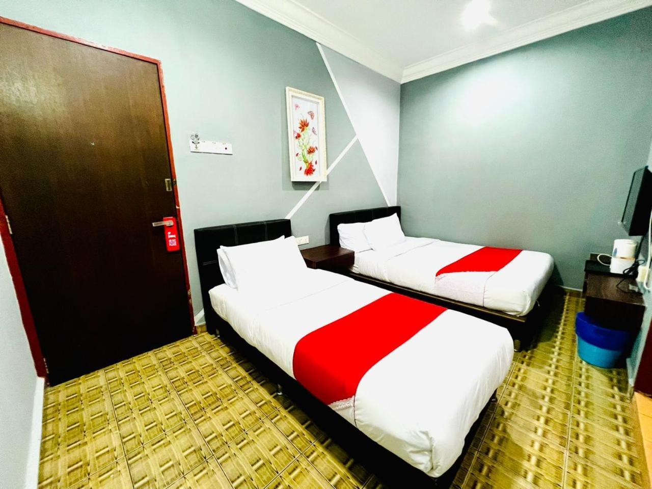Daily Inn Hotel Mersing Extérieur photo