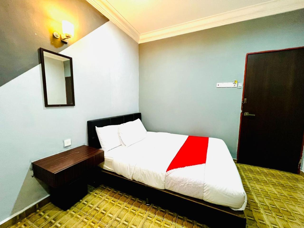 Daily Inn Hotel Mersing Extérieur photo